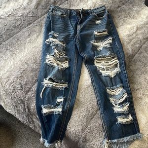 NWOT Fashion Nova Size 13 distressed jeans